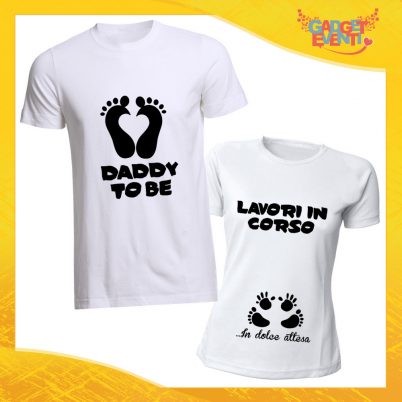 Coppia di T-Shirt Bianche "Daddy to Be, Dolce Attesa" Magliette Grafiche divertenti per coppie Gadget Eventi