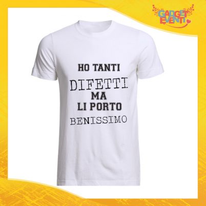 T-Shirt Uomo Bianca "Ho Tanti Difetti" Maglia Maglietta Maschile Idea Regalo Divertente per un Ragazzo Gadget Eventi