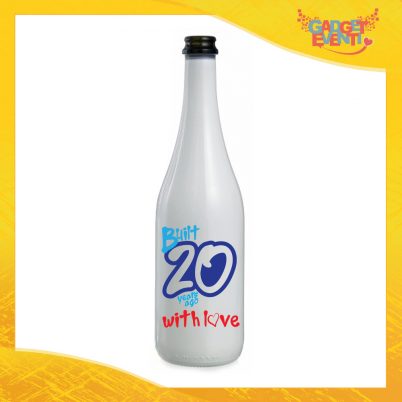 Bottiglia da Vino Personalizzata "Built With Love" Grafica Azzurra Bottiglie per Compleanni Idea Regalo Originale per Feste di Compleanno Gadget Eventi