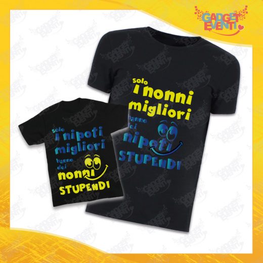 Coppia di T-Shirt Uomo Bimbo Nere "Nipoti Stupendi Per Nonno" grafica azzurra Magliette divertenti per Nonno e Nipote Gadget Eventi