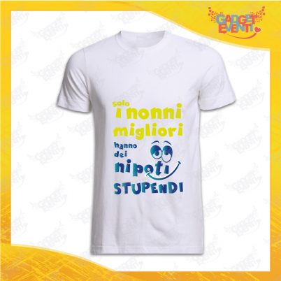 Maglietta Uomo Bianca "Nipoti Stupendi per Nonno" grafica Azzurra Idea Regalo Nonno T-Shirt Festa dei Nonni Gadget Eventi